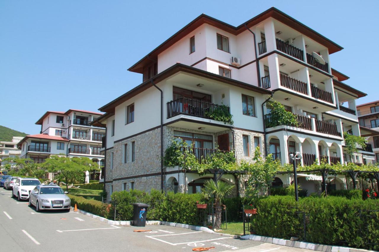 Bademite Apartments Sveti Vlas Exterior foto