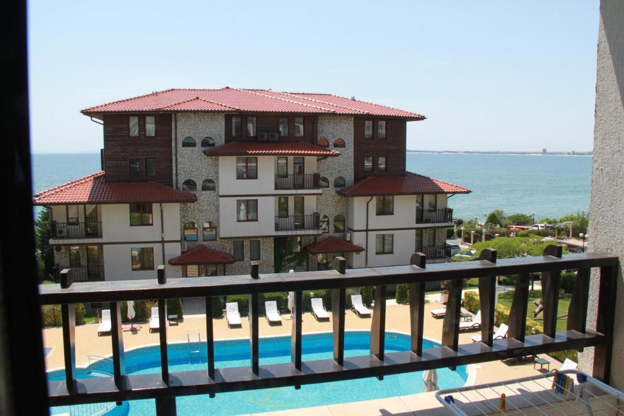Bademite Apartments Sveti Vlas Exterior foto
