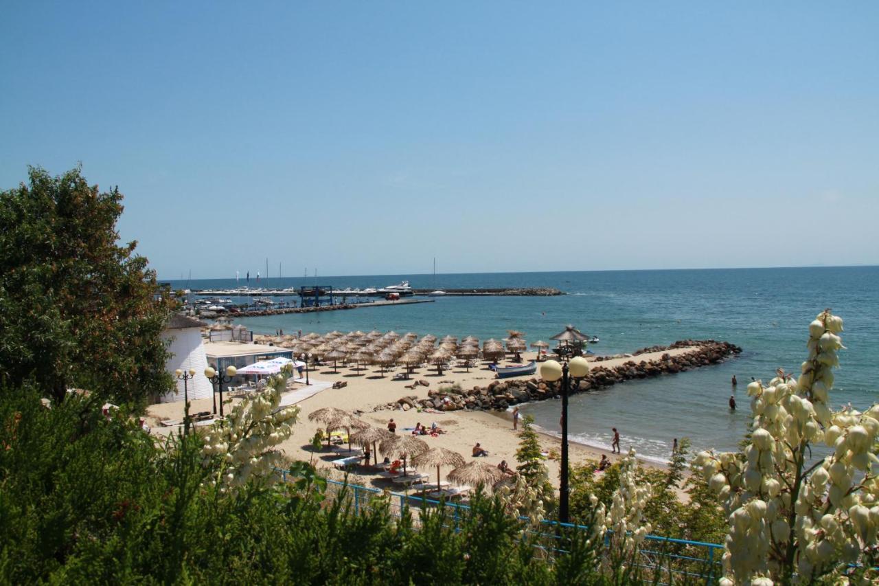 Bademite Apartments Sveti Vlas Exterior foto