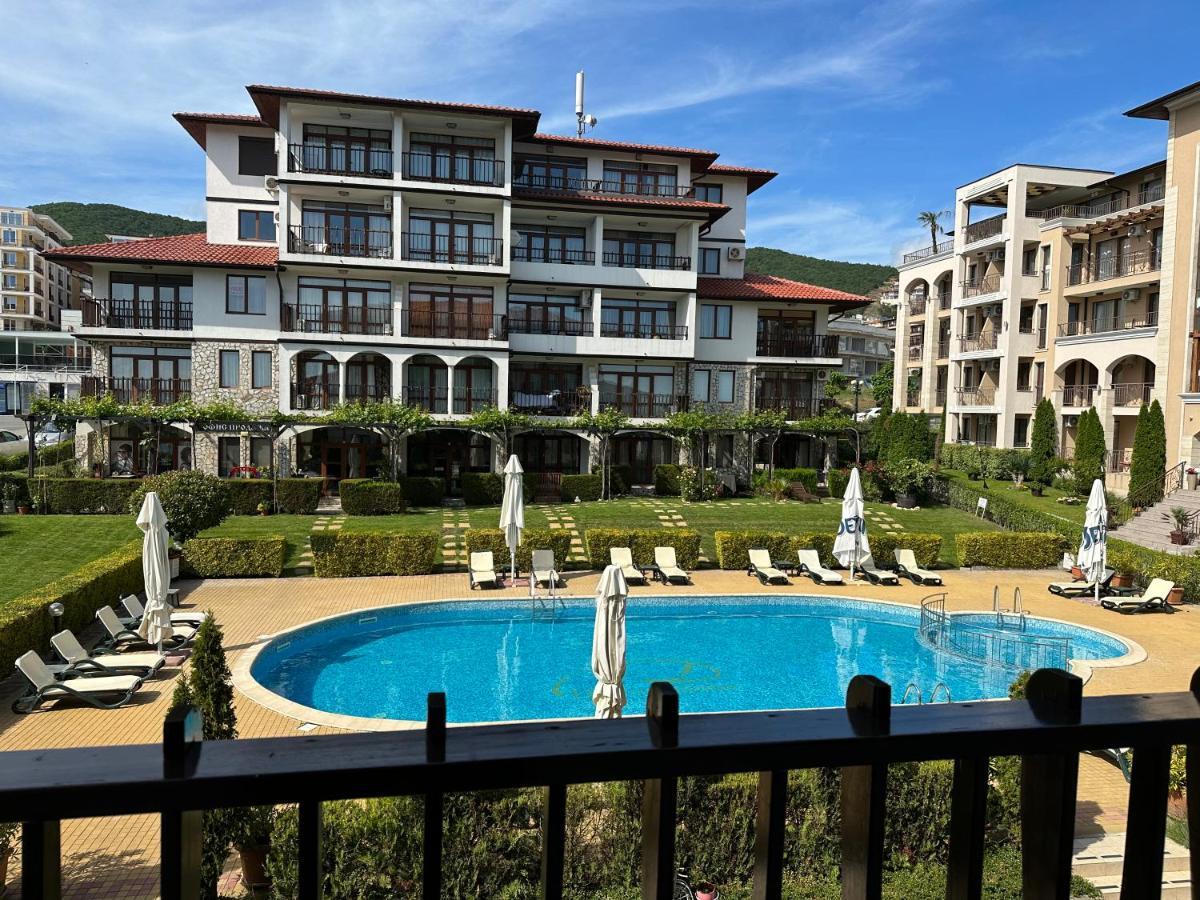 Bademite Apartments Sveti Vlas Exterior foto